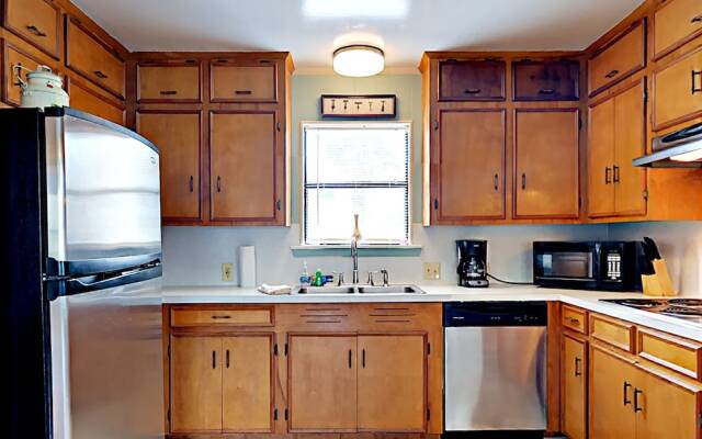 Loki Upper - One Bedroom Bungalow