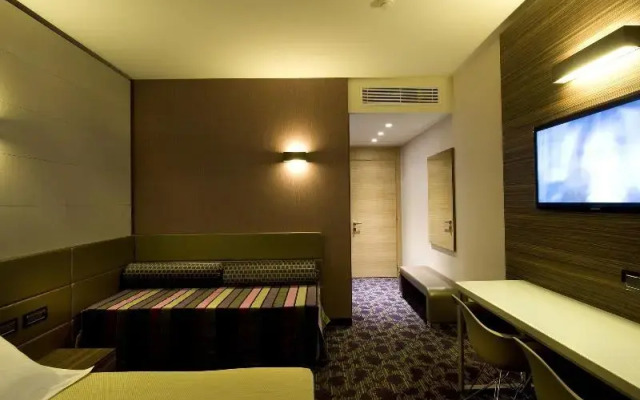 Viola Mhotel