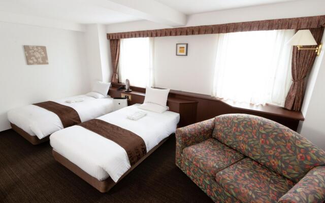 Toyo Hotel