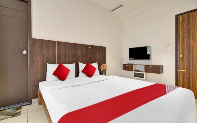 OYO Flagship 80685 Quince Elite Mysuru