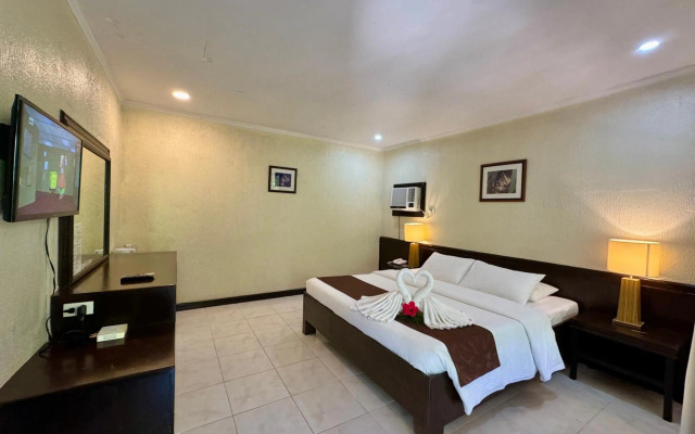 Casa Pilar Beach Resort