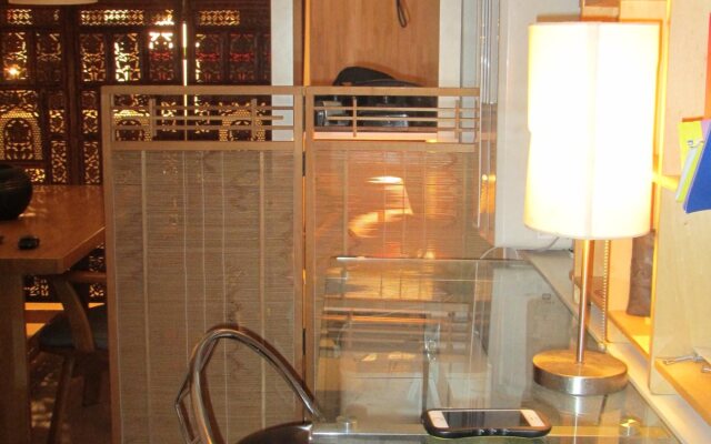 Central Osaka Bed and Breakfast Hostel