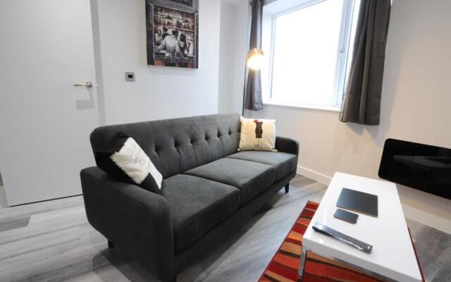 Birmingham Necairport Interchange Shortstay Homebase