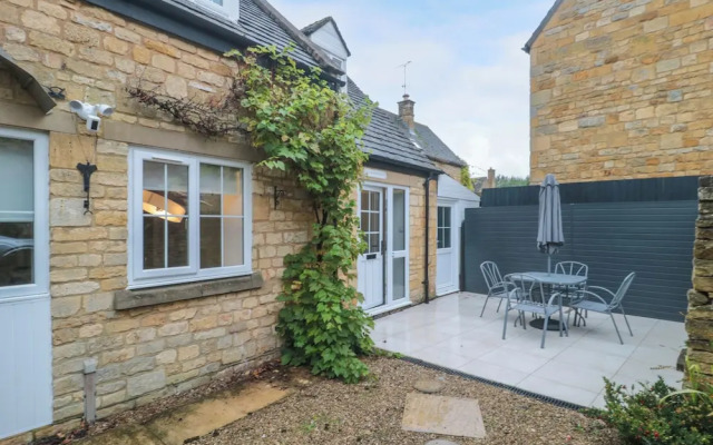 4 Noel Court
