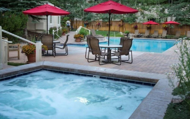 2 Bedroom Condo