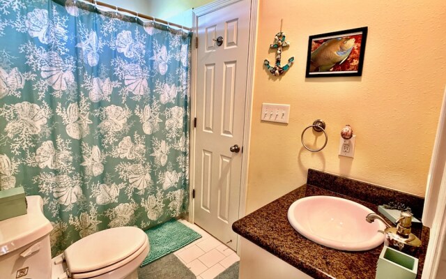 Mi Casa Del Mar 2 Bedroom Home by RedAwning