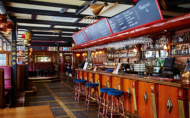 Hotel Bishops Arms, Köping