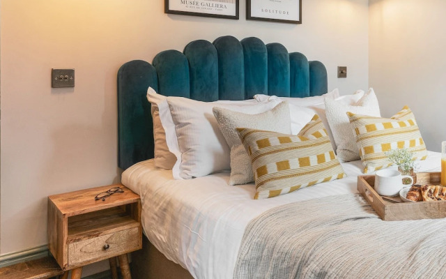 YourApartment  Cotham Arms