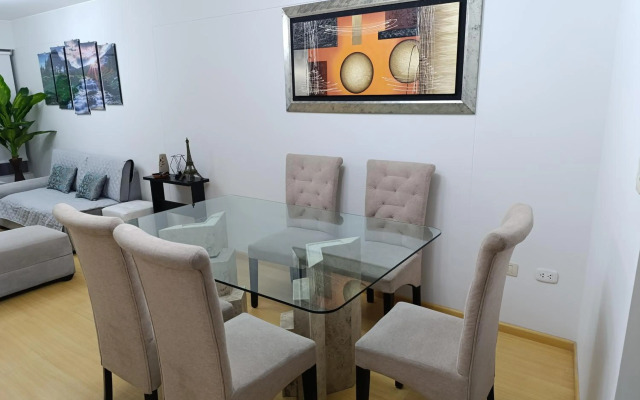 MIRAFLORES APART-10Beds-11Persons-Pool-Grill-1Garage