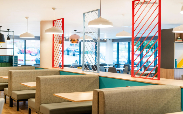 Holiday Inn London - Luton Airport by IHG - фото 2
