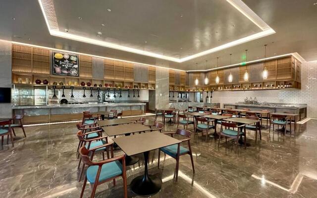 Crowne Plaza Dalian Xinghai by IHG