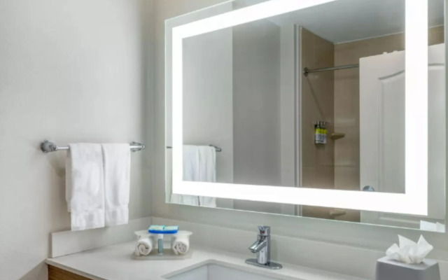 Holiday Inn Indianapolis Downtown by IHG