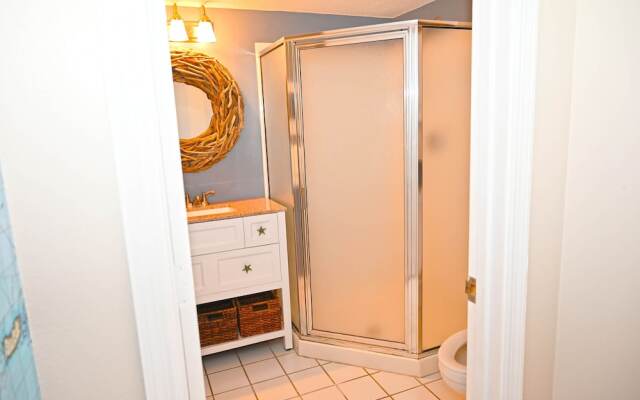 Pelican Beach 1506 1 Bedroom Condo by Pelican Beach Management