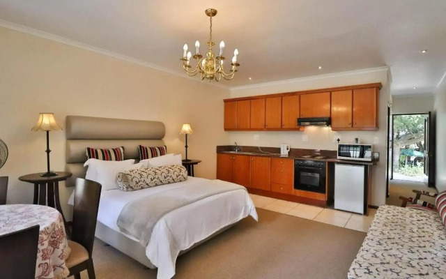 Milkwood Lodge - Hermanus