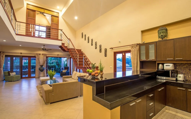 Blissful Villa Felicity with Ample Space