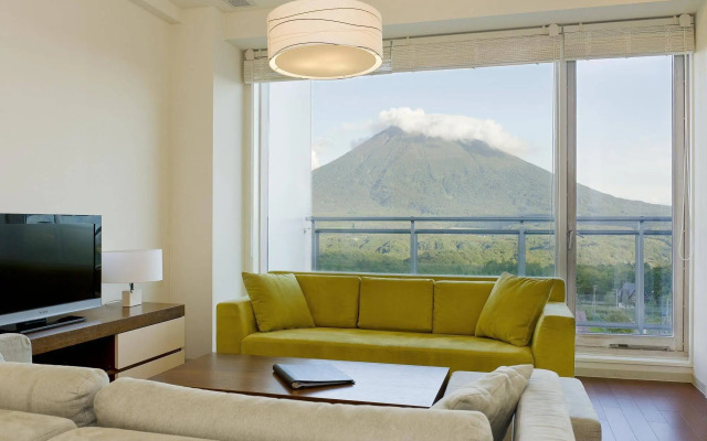 Niseko Landmark View