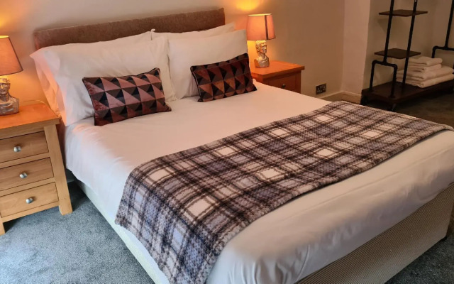 The Crown Hotel