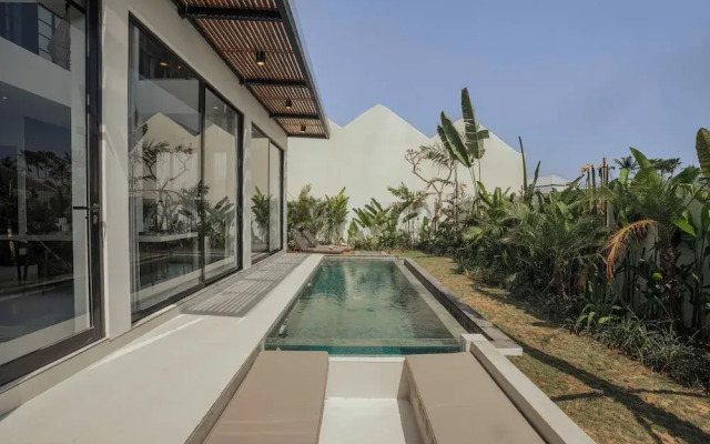 Aquamarine Villas III