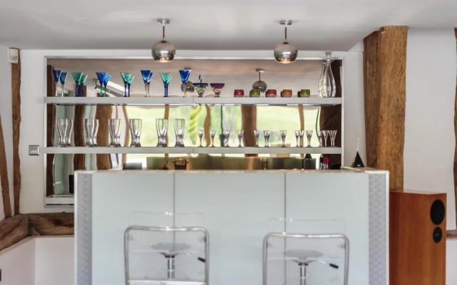 Luxury 3 Bedroom Barn Conversion - Canterbury