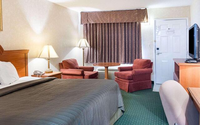 Quality Inn Petersburg Fort Lee Area