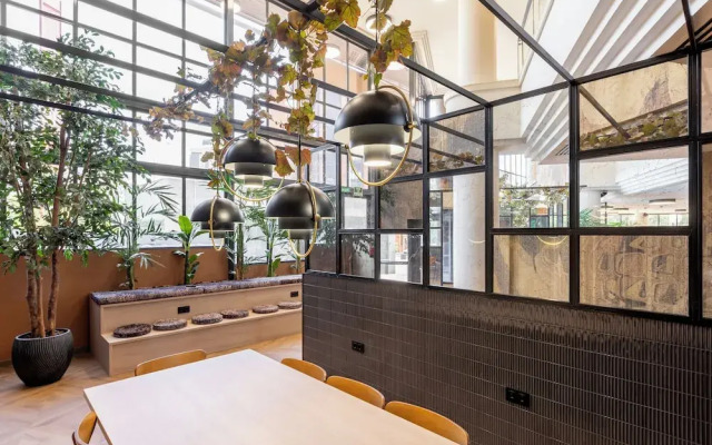 Holiday Inn Madrid-piramides