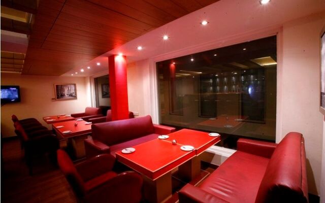 Mango Suites Apex