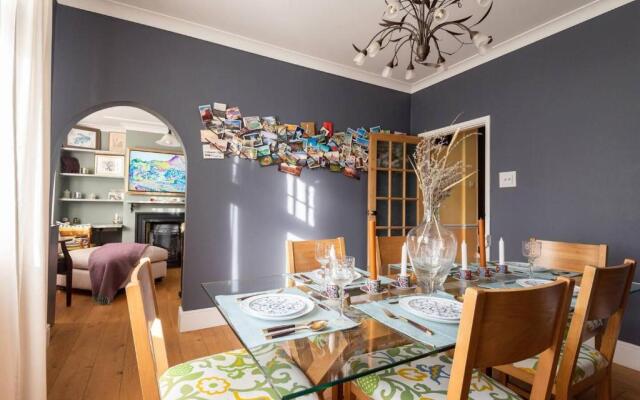 Beautiful 4-bed House in Monmouth