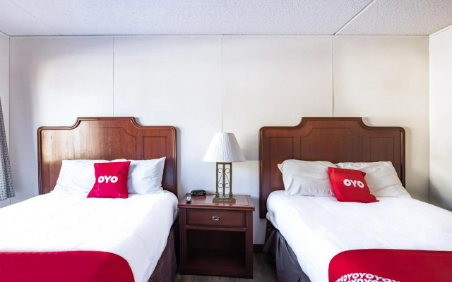 OYO Hotel Windmill Branson