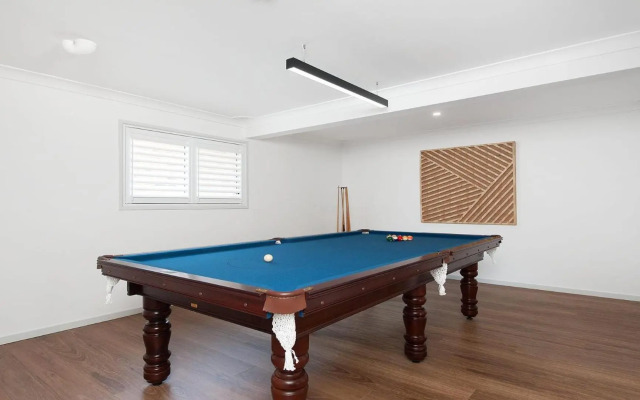 The Family Entertainer - with sweeping water views