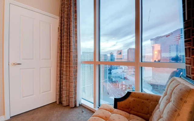 StripViewSuites Two Bedroom at Signature