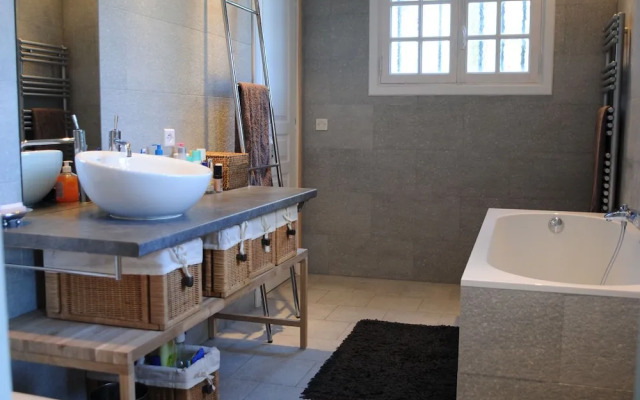 Splendid Villa in La Colle-sur-loup With Private Pool