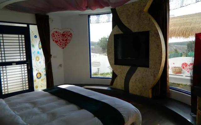 The Domed Tile BB