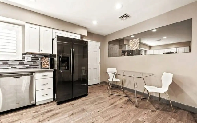Highly Upgraded 4bd2bath Home With Private Pool