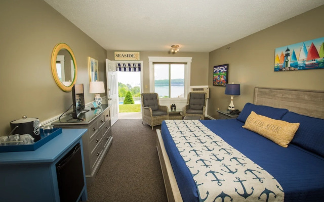 Strawberry Hill Seaside Inn