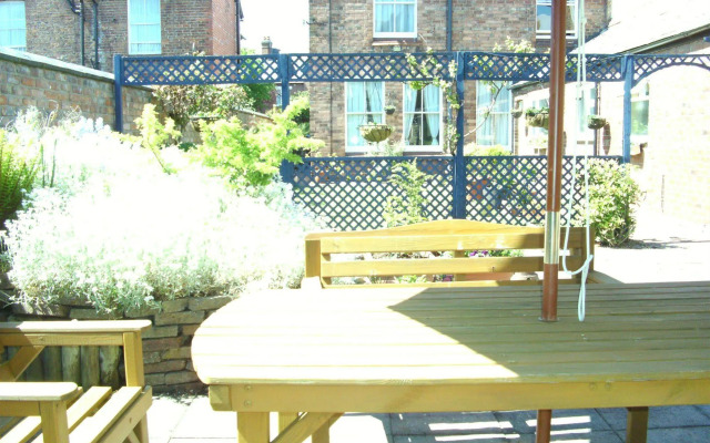 Chester Brooklands Bed and Breakfast
