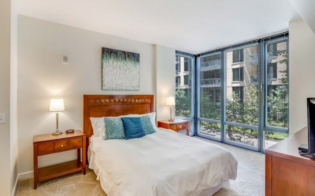 Bluebird Suites near Bethesda Metro