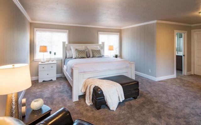 Beach Drive Suites