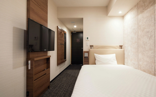 VIA INN HAKATAGUCHI EKIMAE JR-West Group – Guest Rooms – Fukuoka