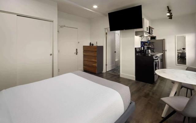 Reside Seattle Downtown, a Wyndham Residence