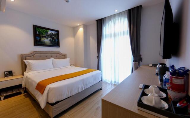 RHM Luxury Hotel And Suite