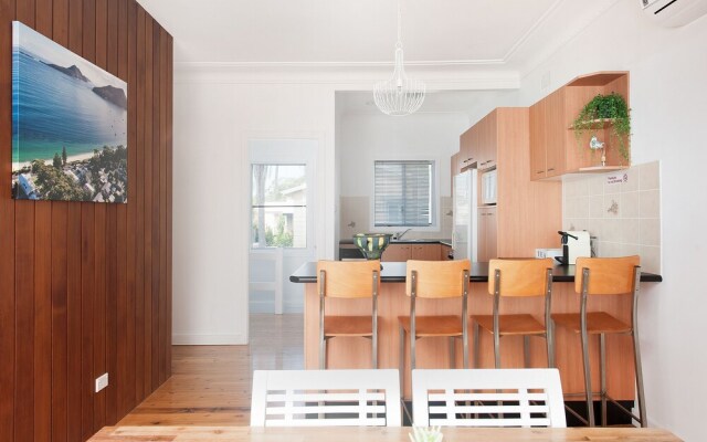 Sand Beach House - breathtaking view, and amazing position directly opposite the beach!