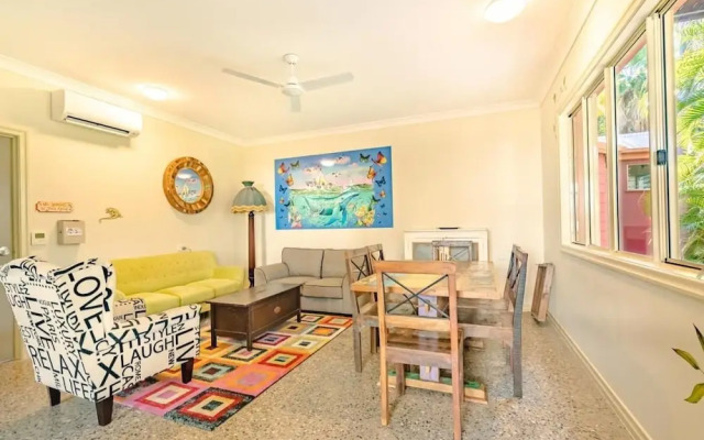 Travellers Oasis - Hostel