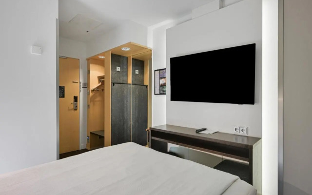 Comfort Hotel Xpress Helsinki Airport Terminal