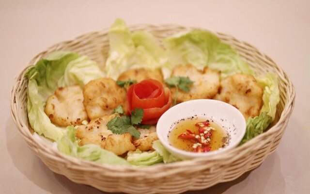 Thuy Sakura Hotel & Serviced Apartment