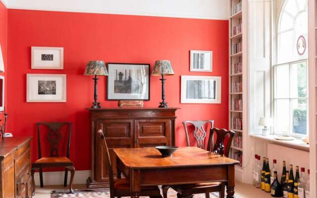 The Tyburnia Escape - Bright & Central 3BDR Apartment
