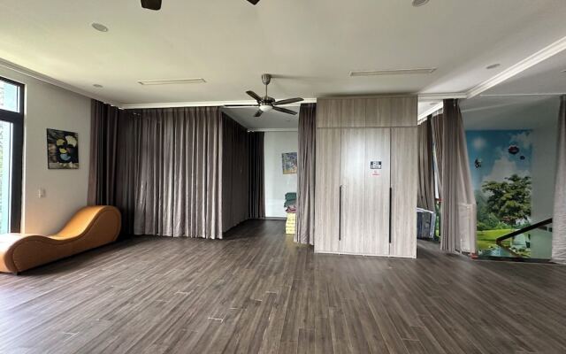 King Bavi Resort