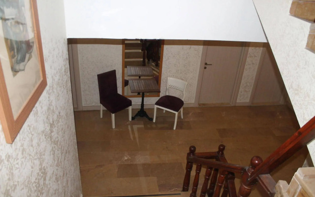 Sato Hotel Lara