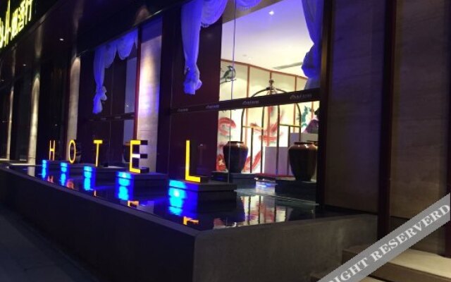 Pu'er Peony Holiday Inn