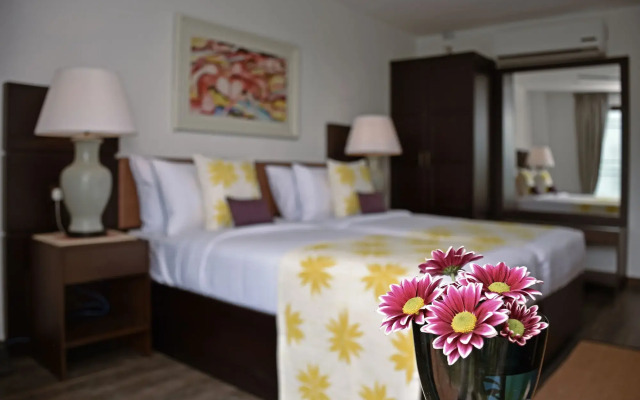 Fox Kandy by Fox Resorts- Luxury in the Mist