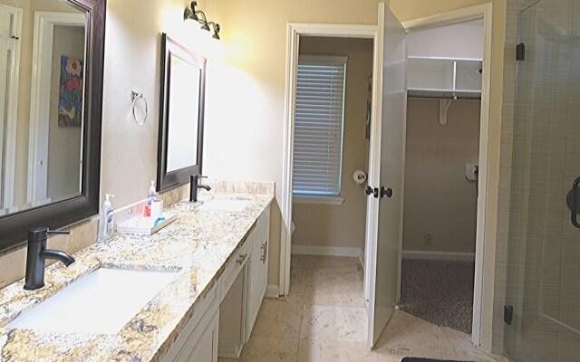4Bdrm 2Bath 4Beds - Richmond
